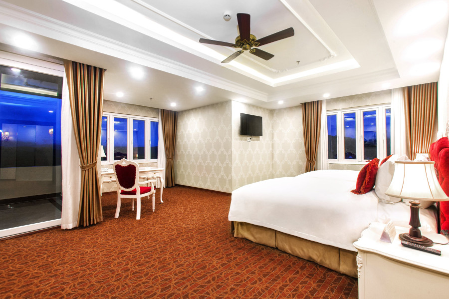 PHÒNG PRESIDENT SUITE