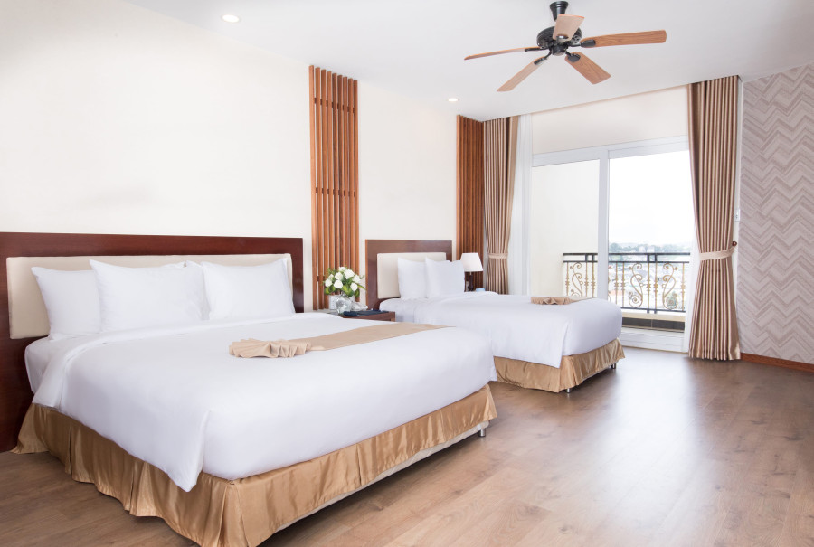 PHÒNG CITY JUNIOR SUITE TRIPLE
