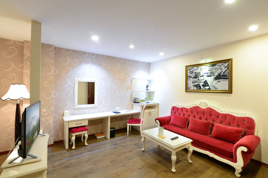PHÒNG CITY JUNIOR SUITE TRIPLE