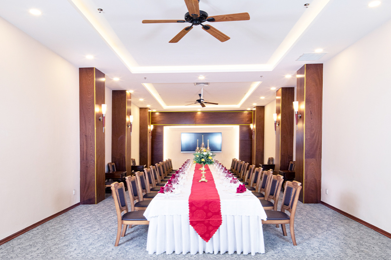 LA MIMOSA & LA PENSEE