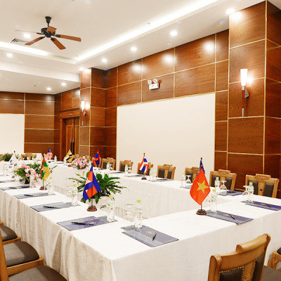 LA MIMOSA & LA PENSEE