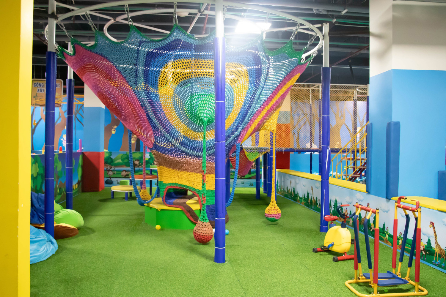 CÂU LẠC BỘ TRẺ EM